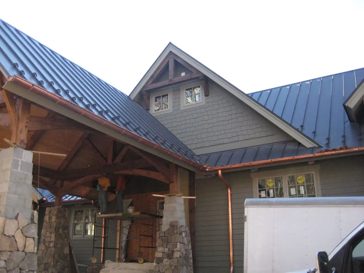 Craftsman Roofing team delivering quality roofing work in Dans